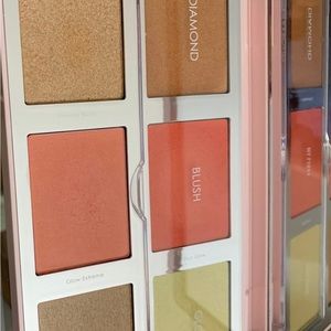 Natasha denona palette.